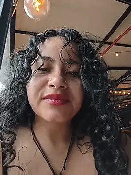 Yaya watson online show from July 3, 7:20 pm