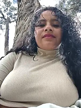 Yaya watson online show from June 19, 8:45 pm