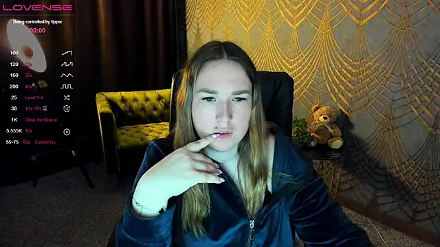 Sofii darling online show from April 19, 4:40 pm