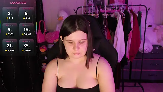 AmyVibess online show from April 23, 8:11 pm