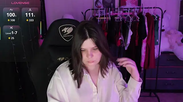 AmyVibess online show from June 4, 6:12 pm