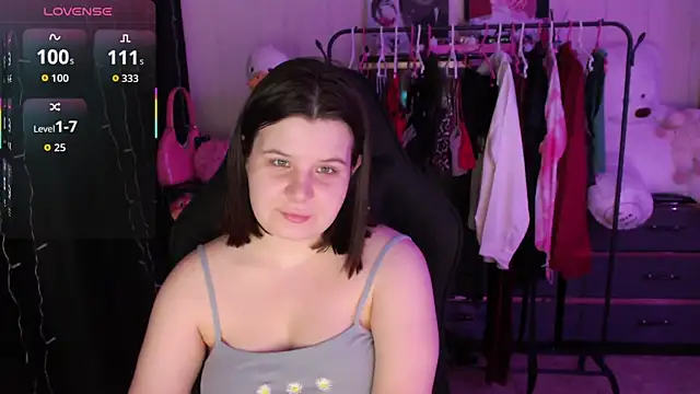 AmyVibess online show from April 26, 6:16 pm