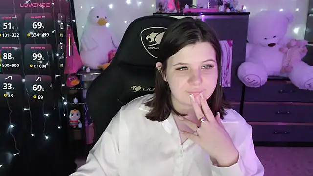 AmyVibess online show from November 29, 8:13 pm