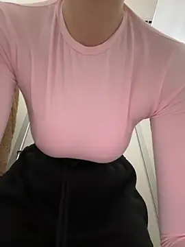 Snapshot of katexxxx chatting on October 29, 6:21 pm katexxxx online show from October 29, 6:21 pm