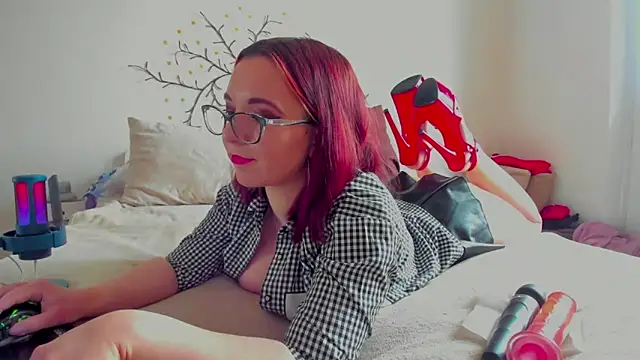 VellvetAnders online show from March 6, 7:58 am