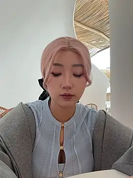 winter11 online show from March 1, 1:27 am