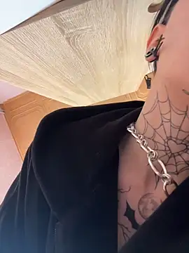 Seductively4 20 online show from April 26, 9:29 am