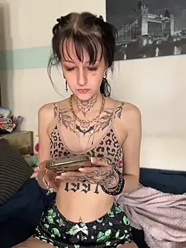 Seductively4 20 online show from June 7, 9:38 am