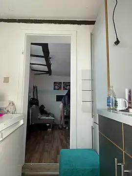 Seductively4 20 online show from February 3, 7:35 am