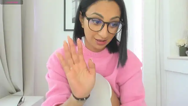 sugarburn online show from April 23, 8:33 am