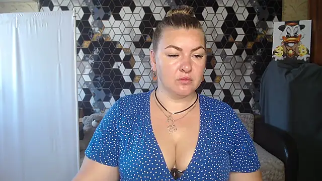 NikaSkylink online show from June 11, 4:42 am