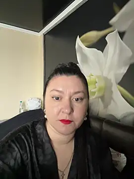 Liza Will online show from May 5, 6:27 am