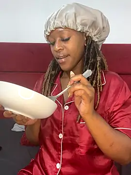 Snapshot of Spicy-Mommy chatting on September 26, 10:40 pm Spicy-Mommy online show from September 26, 10:40 pm