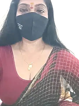 shivani27 online show from June 10, 6:50 pm