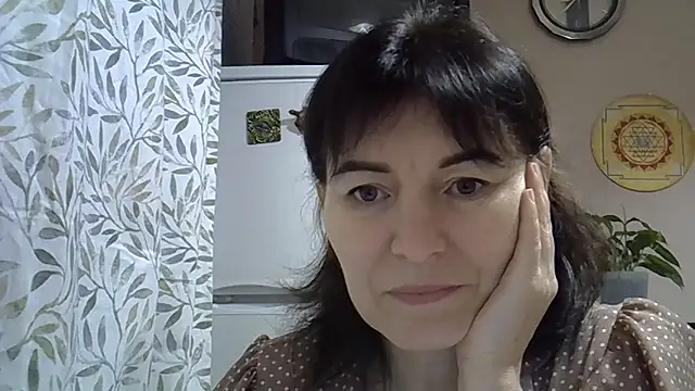 Krystal 82 online show from December 4, 6:41 pm