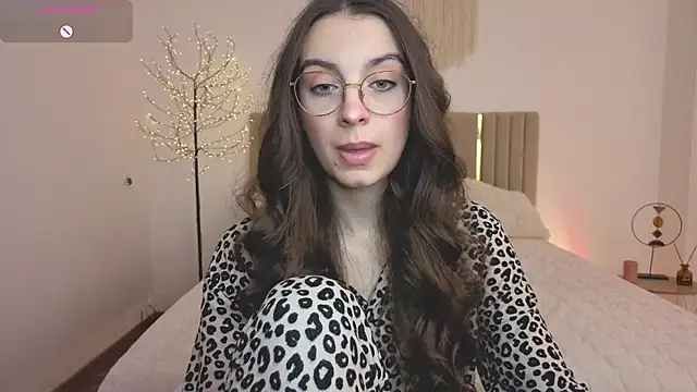 Real cutie1 online show from April 25, 1:41 pm