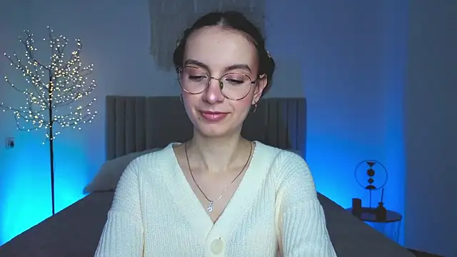 Real cutie1 online show from March 23, 2:56 pm