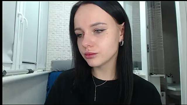 Snapshot of Blair_Yates chatting on October 13, 12:13 am Blair Yates online show from October 13, 12:13 am