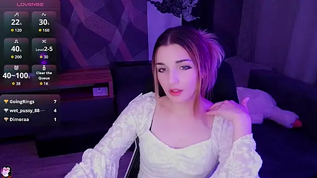 Snapshot of Sandy_Belle chatting on October 11, 10:12 pm Sandy Belle online show from October 11, 10:12 pm