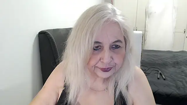 SusiLifeXXX online show from April 20, 9:07 pm