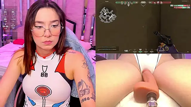 Snapshot of NicoleFerrel chatting on September 17, 3:10 pm NicoleFerrel online show from September 17, 3:10 pm
