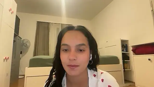 Maia Park online show from May 1, 10:13 pm