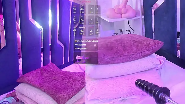 ErikaMontiel   online show from September 9, 9:03 pm