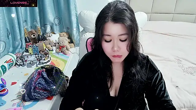 Onlyxixi online show from November 17, 1:45 pm