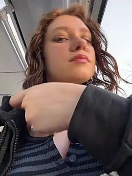 lucy-joy online show from March 18, 8:52 am