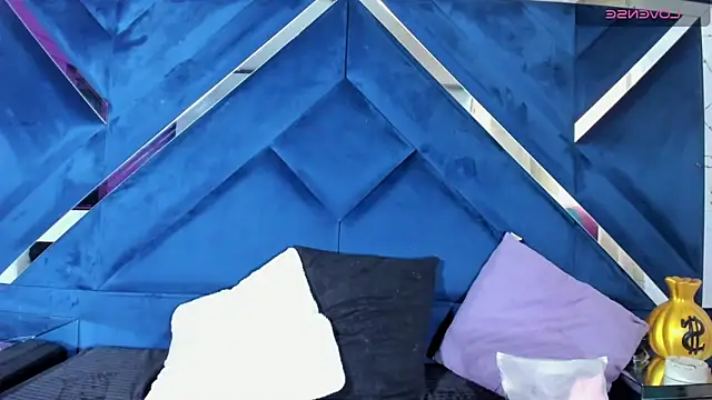 barbieambar online show from December 19, 4:21 pm