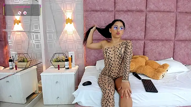 Snapshot of AmyStar1 chatting on September 9, 1:55 pm AmyStar1 online show from September 9, 1:55 pm