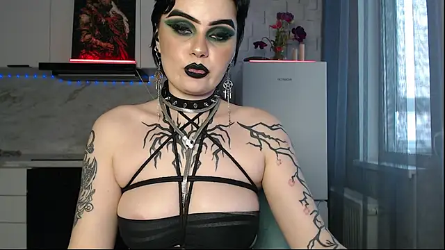 IntrigueYourDay online show from April 22, 11:40 am