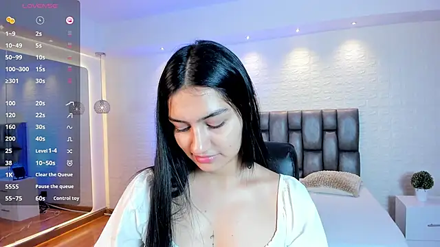 AidaJones online show from April 22, 11:29 am