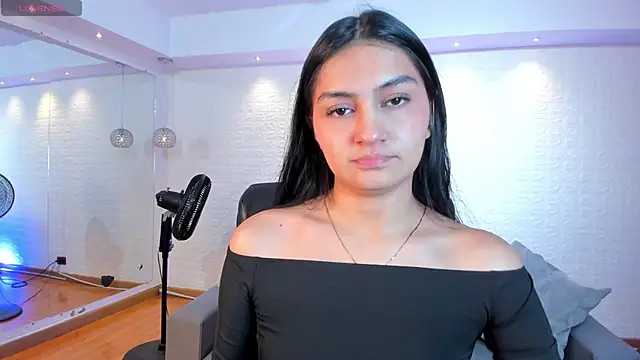 AidaJones online show from December 14, 1:06 pm