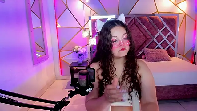 ShylySweet online show from March 4, 5:36 am