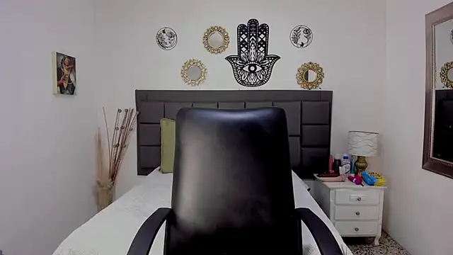 summer williams18 online show from December 20, 1:53 am