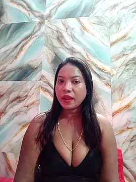 Snapshot of hornyzinia123 chatting on October 7, 4:06 am hornyzinia123 online show from October 7, 4:06 am