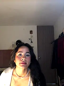 Snapshot of SelinaCatt_ chatting on October 10, 11:31 pm SelinaCatt online show from October 10, 11:31 pm
