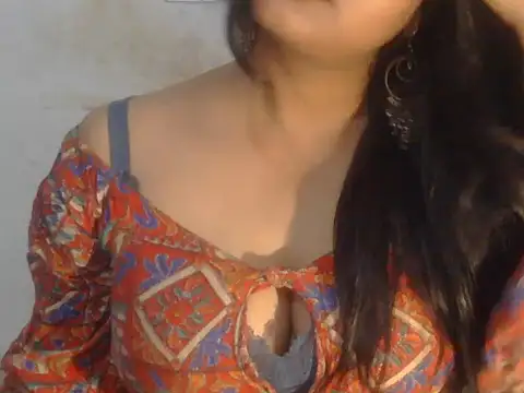 POOJA 199 online show from August 5, 9:04 am