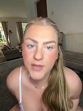 Charleigh xx online show from June 13, 4:32 am