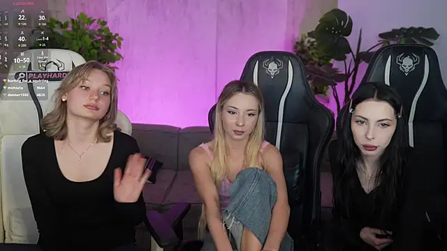 VivianSweet  online show from April 25, 1:41 pm