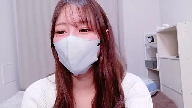 MOEMOE-Q online show from November 27, 3:26 pm