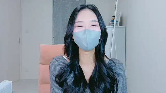 ramuchan desu online show from April 25, 12:35 am