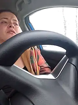 nuttiebuddy1 online show from March 5, 6:15 pm