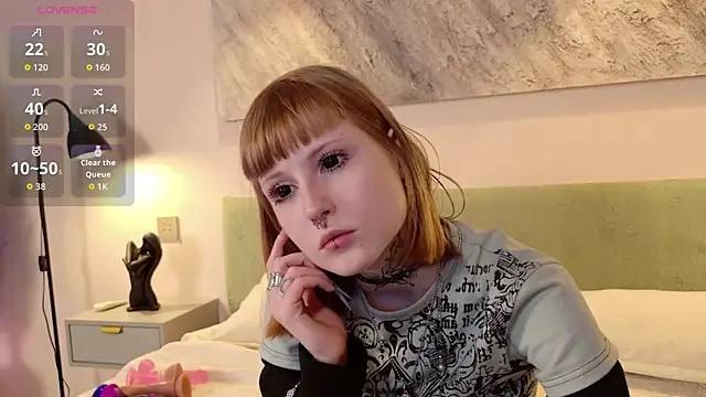 MilkMeSoftly online show from April 12, 8:50 am