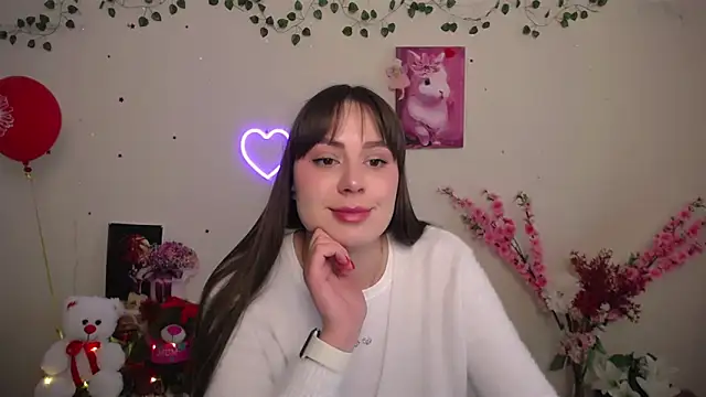 Amanda Bright  online show from April 25, 1:41 pm