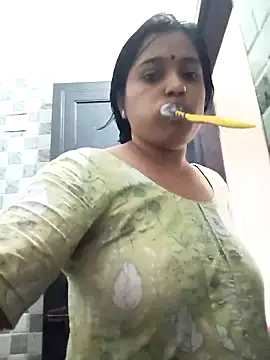 Snapshot of Trisha_71 chatting on September 14, 6:22 am Trisha 71 online show from September 14, 6:22 am