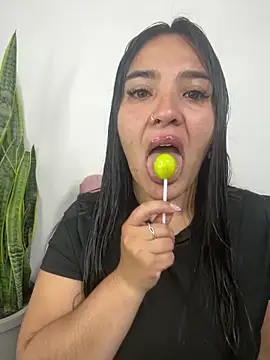 meli  brown online show from April 20, 5:54 am