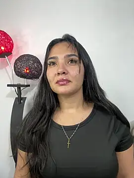 meli  brown online show from March 16, 3:09 am