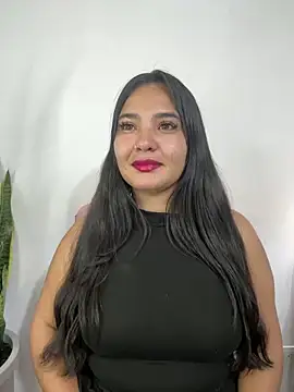 meli  brown online show from April 26, 8:28 pm